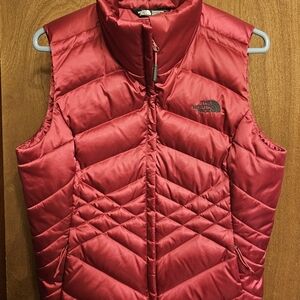 THE NORTH FACE 550 GOOSE DOWN PUFFER VEST ~ FUCHSIA (Bright PINK)  Women's M